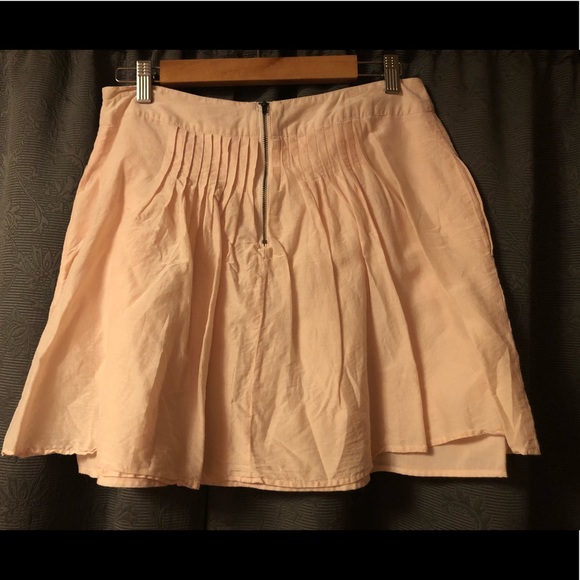 Light Pink / Blush colored Skirt with pockets - Picture 3 of 4